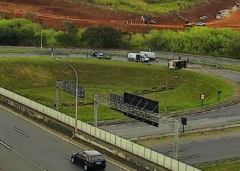 Motorista morre em acidente na alça de acesso da D. Pedro