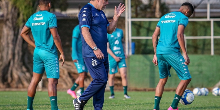 Em nova esperança de reação, Guarani visita o Novorizontino neste sábado