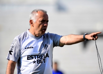 Com quatro vitórias no Majestoso, Nelsinho tem melhor início “caseiro” desde Kleina em 2018