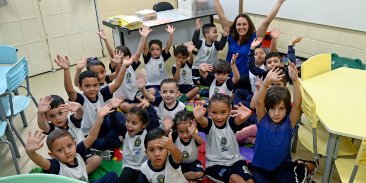Rede municipal de ensino de Campinas retoma as aulas