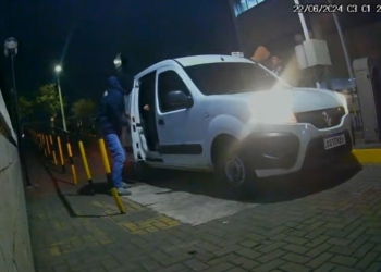 Quatro são detidos suspeitos de roubarem veículos em Viracopos