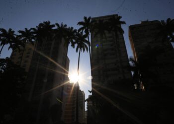 Cores e luzes dos 250 anos de Campinas – por Leandro Ferreira