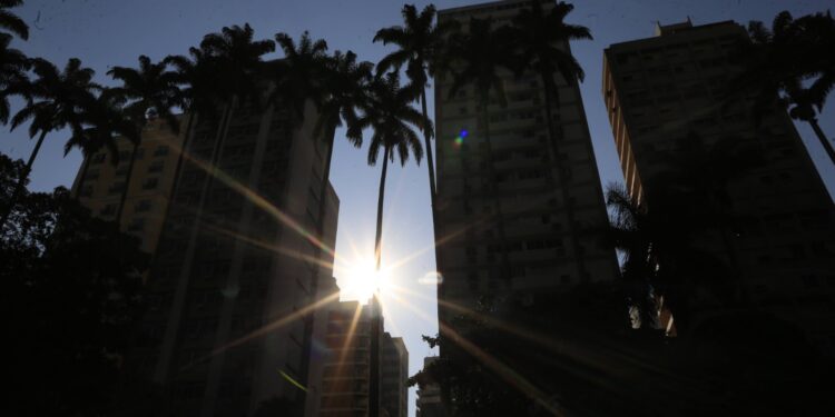 Cores e luzes dos 250 anos de Campinas – por Leandro Ferreira