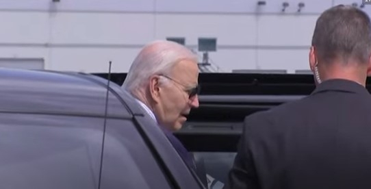 Joe Biden testa positivo para Covid-19 e cancela compromissos de campanha