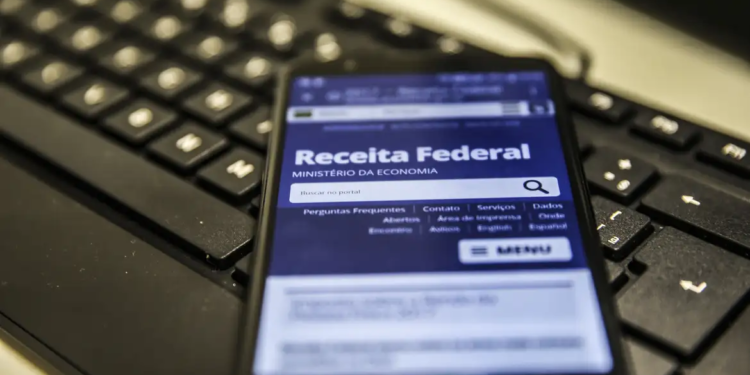 Receita libera consulta ao 3º lote de restituição do IR a partir desta quarta