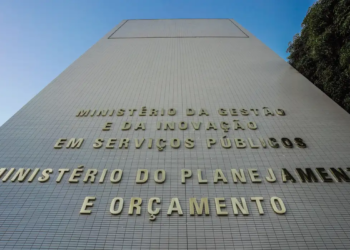 Relatório eleva para R$ 28,8 bi projeção de déficit primário em 2024