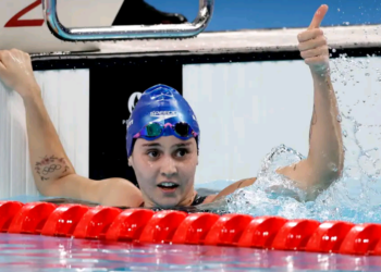 Beatriz Dizotti avança à final inédita do Brasil na natação em Paris