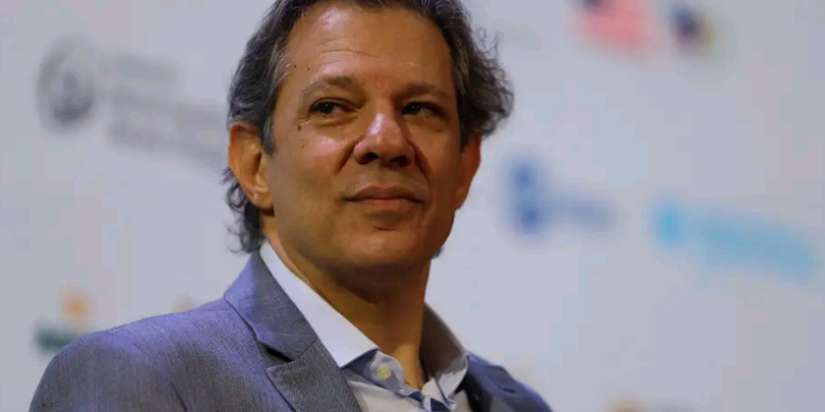 Governo anuncia contenção de R$ 15 bilhões do orçamento de 2024