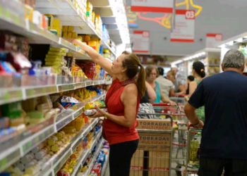 Pesquisa do Dieese aponta que 10 capitais têm aumento na cesta básica