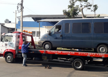 Operação contra o transporte clandestino apreende 76 veículos na RMC no 1º semestre