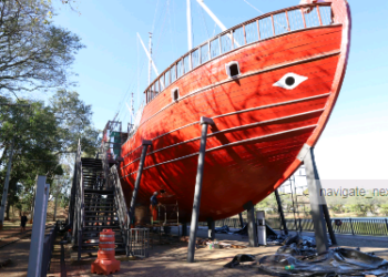 Caravela do Taquaral passa por reforma com pintura, verniz e reparos na madeira