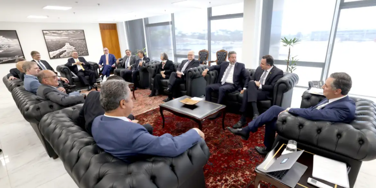 Poderes anunciam consenso sobre emendas; regras saem em até 10 dias