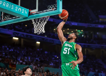 Resultados ajudam e basquete do Brasil vai às quartas em Paris 2024