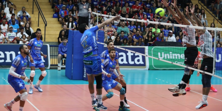 Vôlei Campinas: Derrota para o Sesi frustra torcedores na estreia de Bruninho