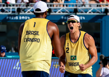 Evandro e Arthur perdem nas quartas para a dupla nº 1 do mundo