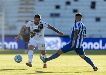 Com Kleina como adversário, última vitória da Ponte sobre o Avaí no Majestoso faz quase 10 anos; relembre