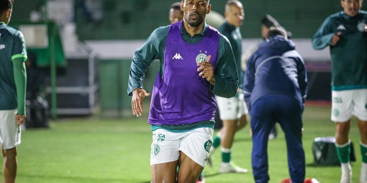 Após marcar seu 1º gol pelo Guarani, Bacelar lembra da superação de um drama pessoal