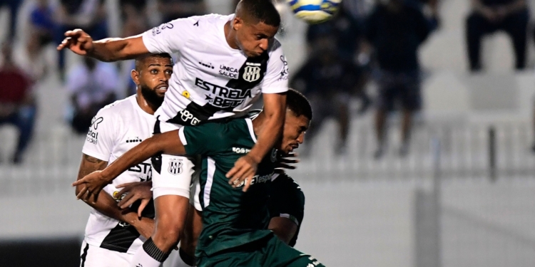 Ponte reage no fim, mas volta a tropeçar no Majestoso após três meses