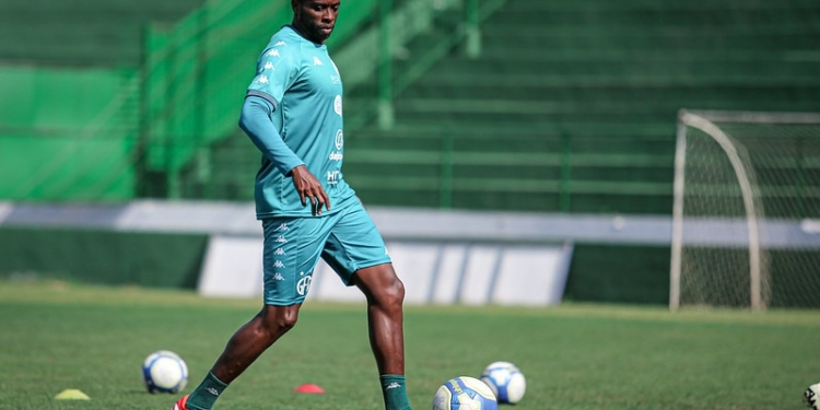 Guarani recebe o Santos pela terceira vitória seguida e fuga da lanterna