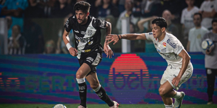 Ponte marca dois gols com um homem a menos e conquista ponto heroico na Vila