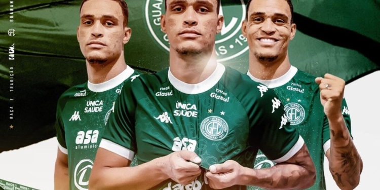 Guarani anuncia a contratação do atacante Lohan, de 1,91m