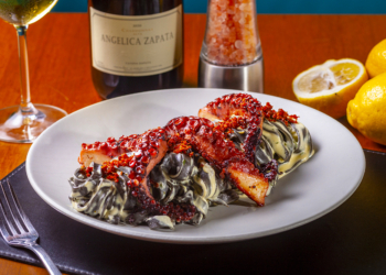 Ubatuba recebe jornalistas para degustar pratos do 15º Festival Gastronômico Sabor Caiçara