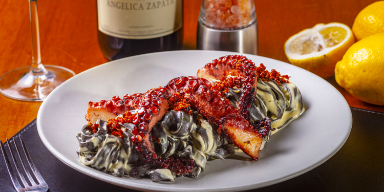 Ubatuba recebe jornalistas para degustar pratos do 15º Festival Gastronômico Sabor Caiçara