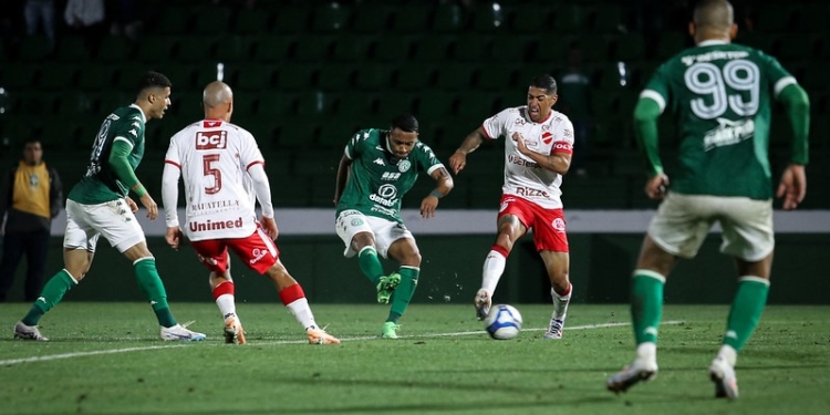 Airton prega coragem para o Guarani deixar a zona de rebaixamento