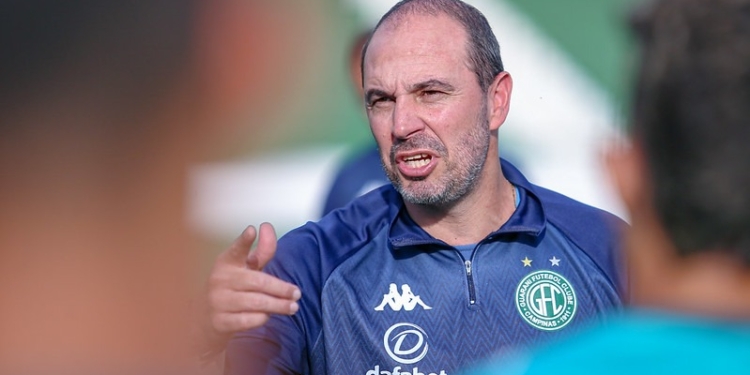 Guarani enfrenta a Chapecoense em busca de duas marcas inéditas na Série B