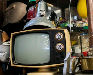 Artigo: Onde devem ser descartados eletroeletrônicos e eletrodomésticos sem uso? – por Helen Brito