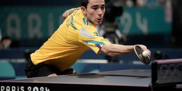 Hugo Calderano termina em 4º lugar no tênis de mesa ao ser superado por francês