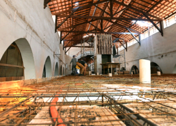 Reforma do Mercadão de Campinas ganha nova etapa com concretagem do mezanino