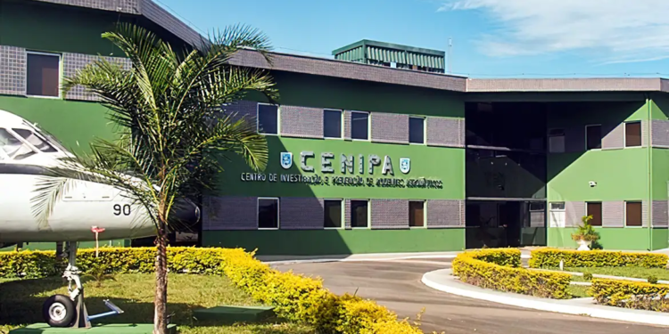 Cenipa está com caixas-pretas da aeronave que caiu em Vinhedo
