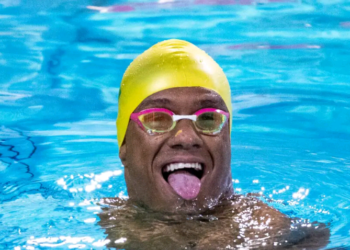 Nadador Gabriel Araújo conquista 1º ouro do Brasil na Paralimpíada