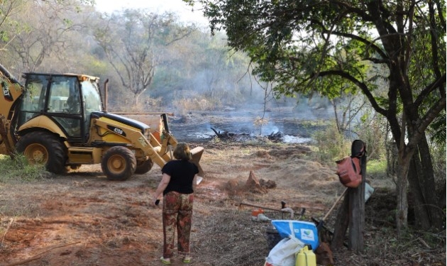 Fogo consome ‘paredão ecológico’ de fazenda histórica em Jaguariúna