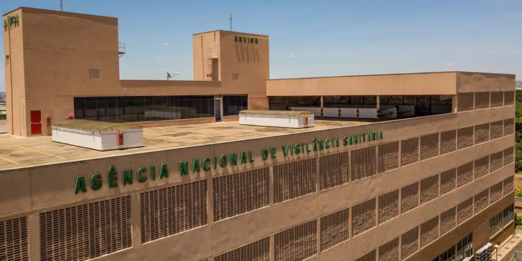 Anvisa proíbe venda de lotes de balas da Dori por risco de Salmonella