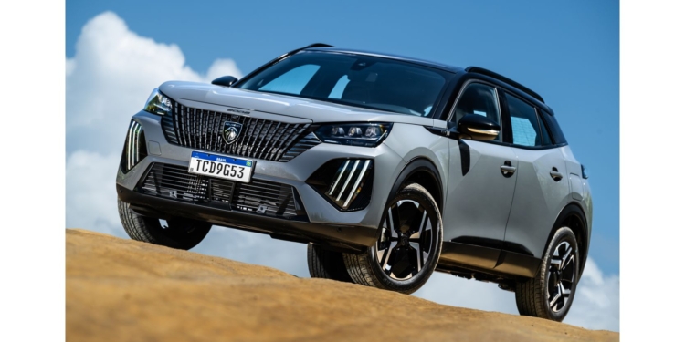 Peugeot 2008 exibe a nova identidade da marca