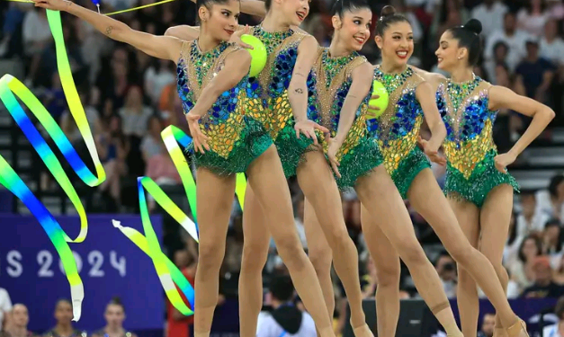 Conjunto da ginástica rítmica do Brasil se despede de Paris na nona colocação