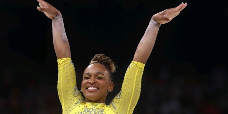 Rebeca Andrade é prata no individual geral na ginástica em Paris