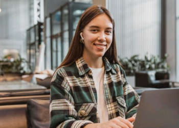 Feira Virtual Emprega gratuita oferece mais de três mil vagas