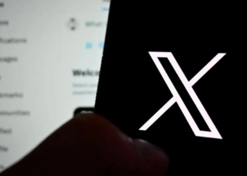 Moraes determina suspensão da rede social X no Brasil