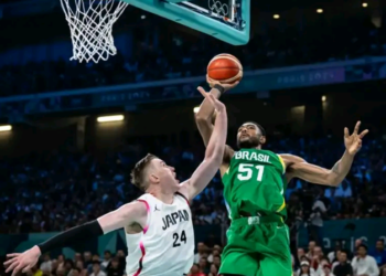 Basquete: Brasil bate Japão e aguarda resultados para avançar em Paris
