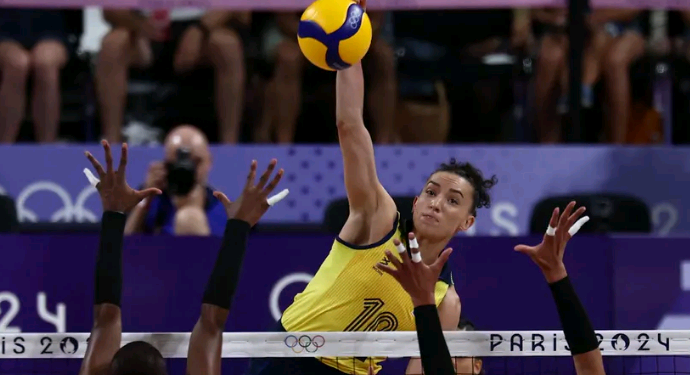 Brasil vence República Dominicana e avança para semifinal do vôlei feminino