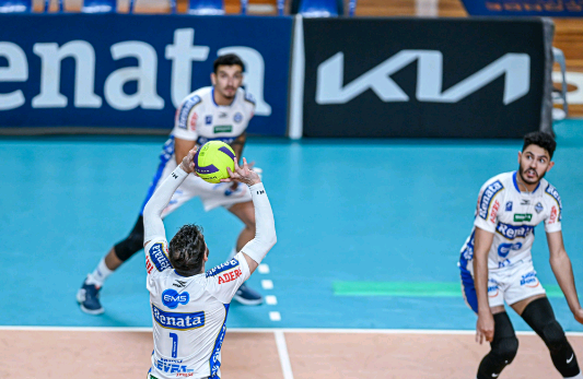 Vôlei Renata enfrenta Climed Atibaia neste sábado no Taquaral