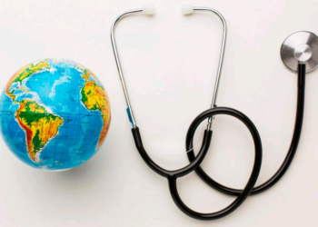 A cobertura universal de saúde, fundamental à humanidade – por Carmino de Souza