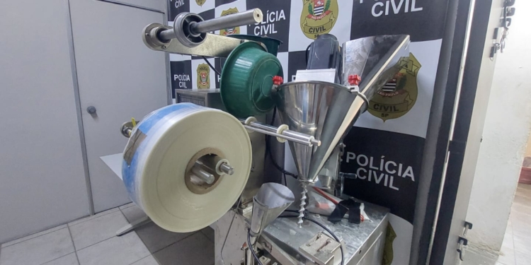 ‘Fábrica’ de embalar cocaína é descoberta pela polícia no Pq. da Figueira