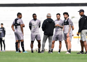 ‘Mexemos com a confiança e o astral do grupo’, revela Nelsinho, após vitória crucial em Maceió