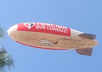 Campineiros avistam dirigível com propaganda do São Paulo antes de queda em Osasco
