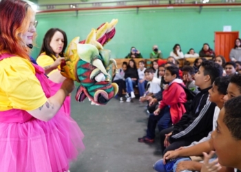 Instituições e escolas de Campinas recebem o Fabricarte