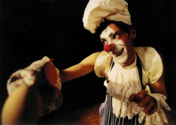 Lume Teatro  traz encenação do espetáculo de clown ‘La Scarpetta’